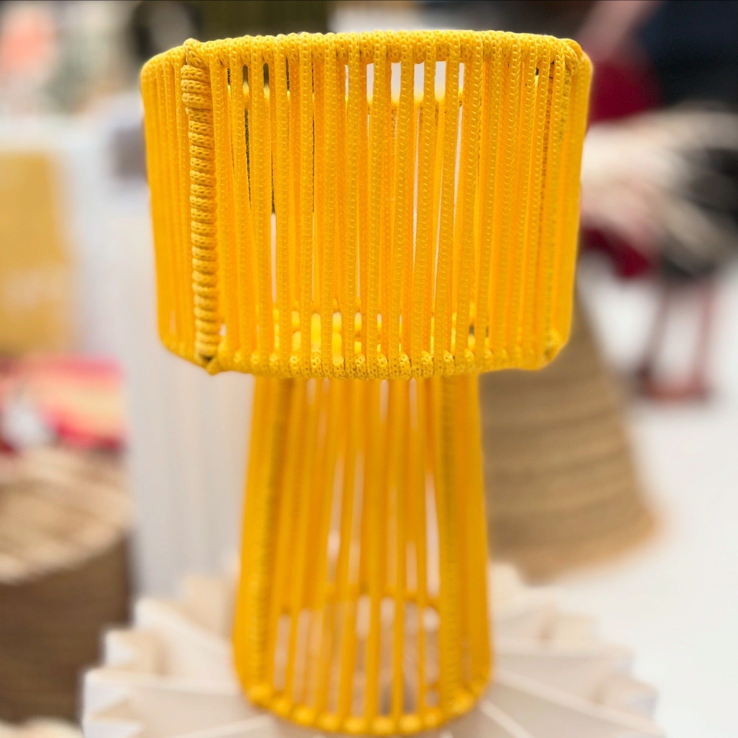 B. Lampe LACET colorée