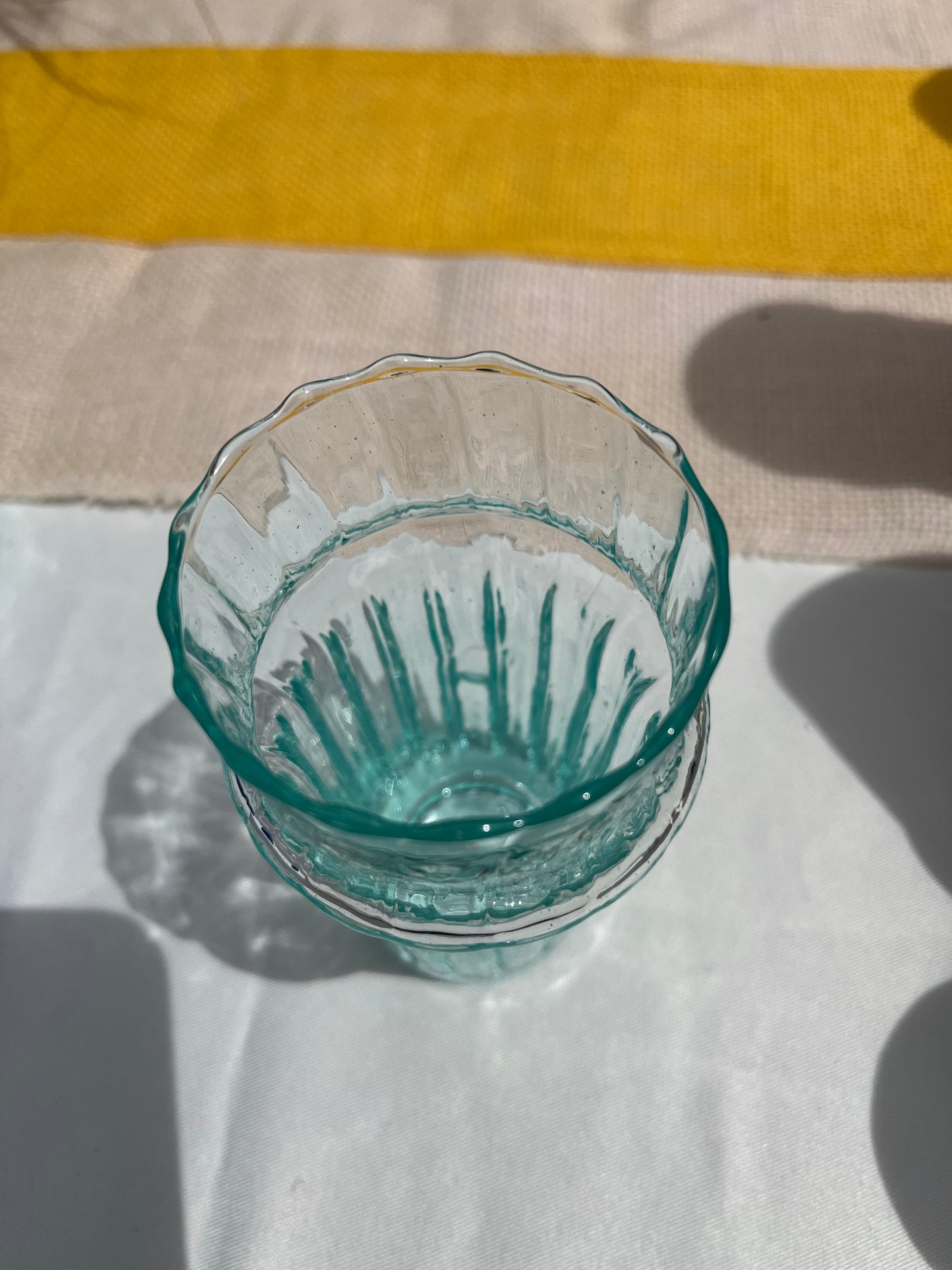 B. Verres Soufflés TORSADÉS Transparents